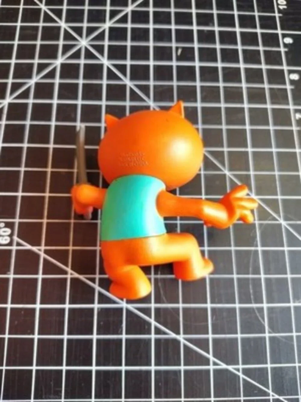 BIZAK PIGGY 3” ACTION FIGURE VINYL TOY